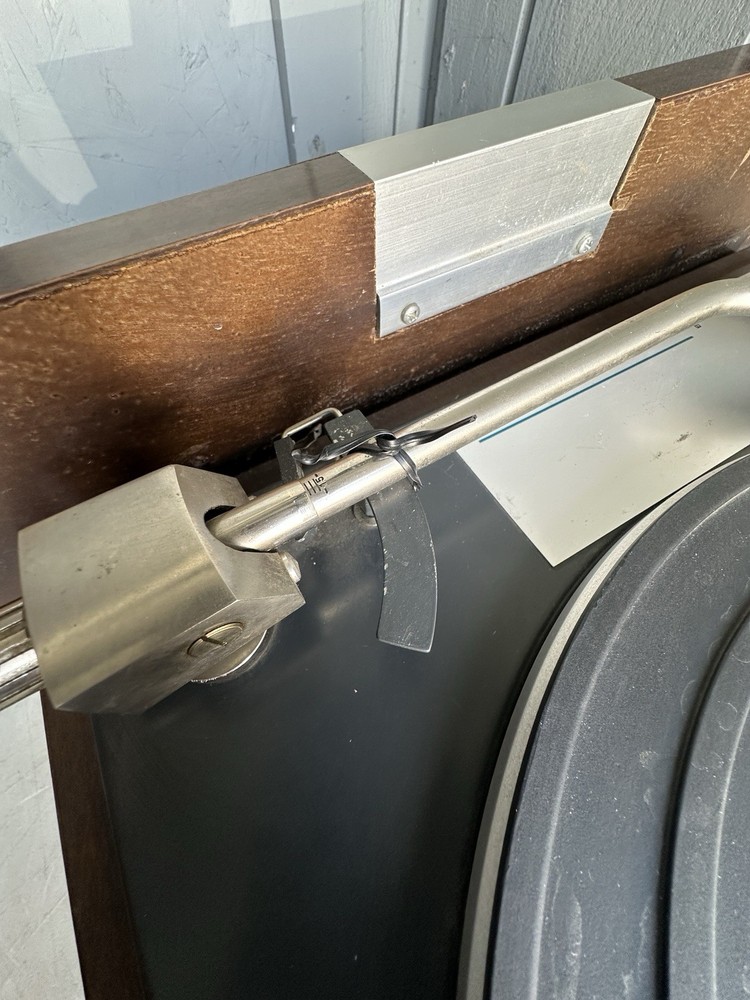 BOGEN B62 TURNTABLE (Read)