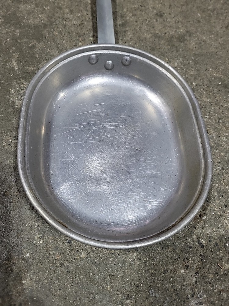 ORIGINAL WWII US ARMY & MARINE MESS KIT-DATED 1945