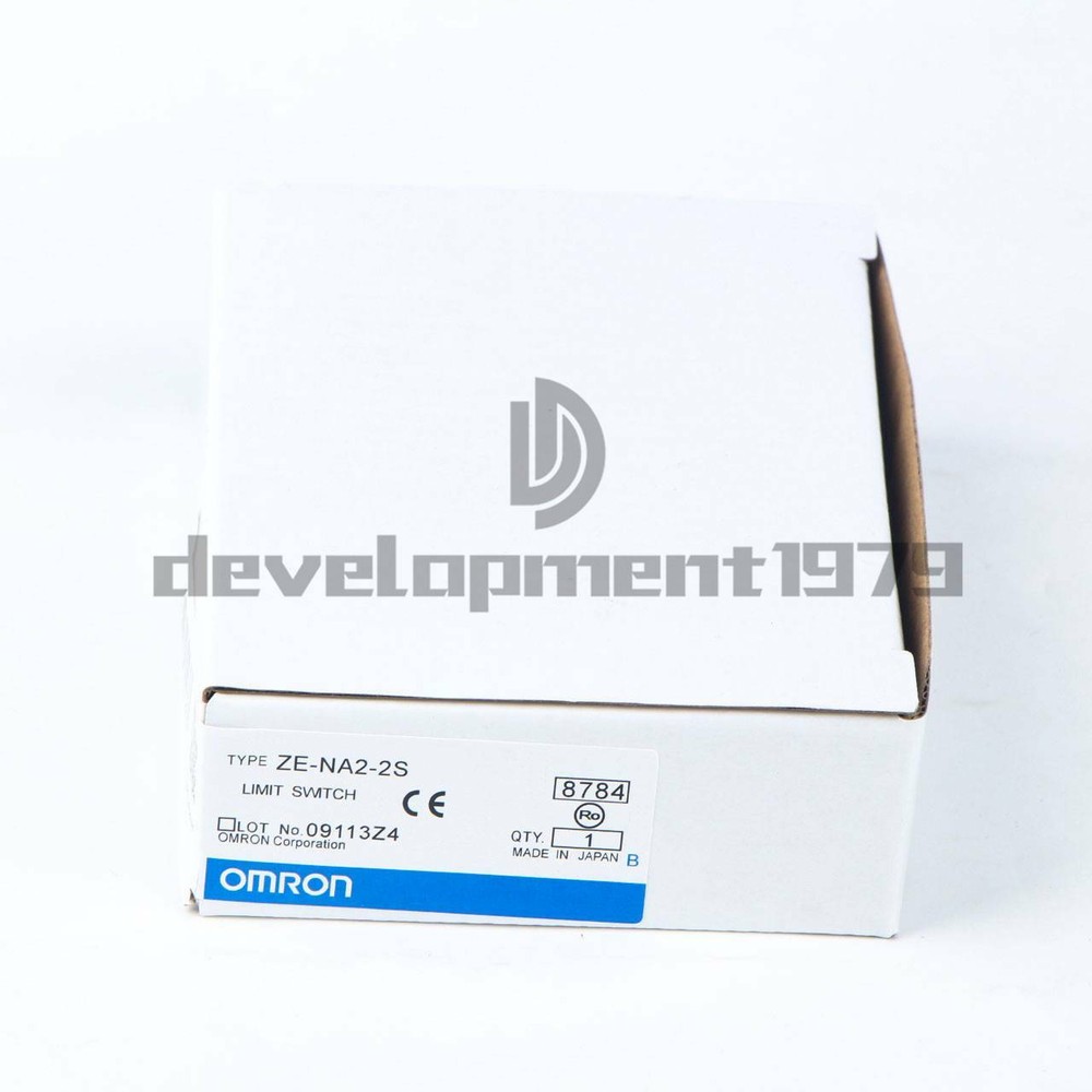 ONE Omron ZE-NA2-2S Limit Switch New