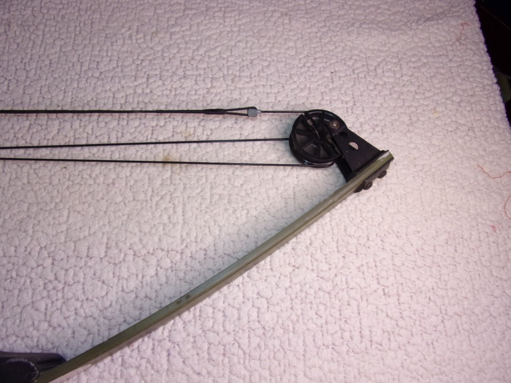 PSE Phaser Compound Bow