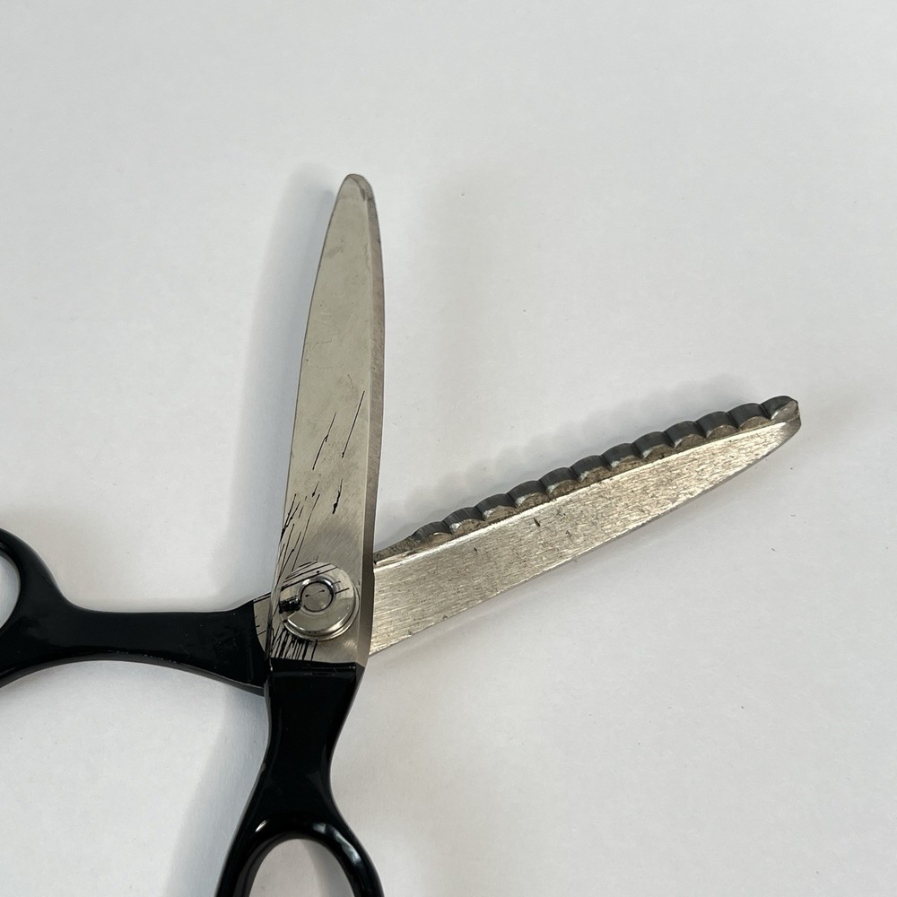 Vintage Wiss Pinking Shears Scissors Model SN7 Scalloping Cutting Edge