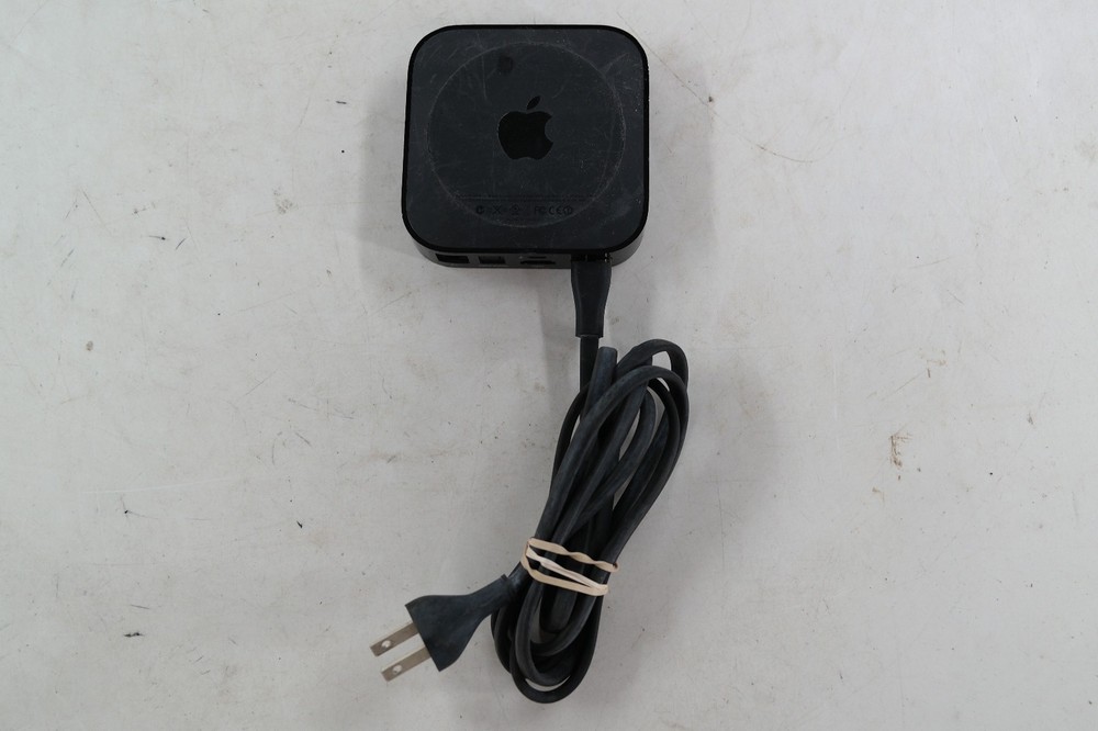 Apple TV (3rd Generation) 8GB A1469 - Black