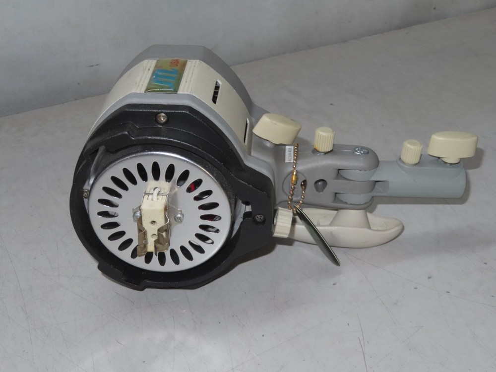 Single JTL Everlight 2817 Studio Light Clean - NO BULB