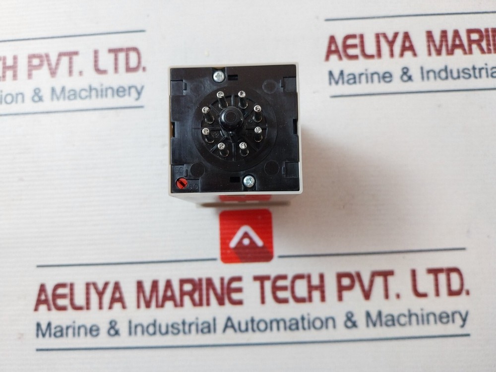 Omron H2C-8 Motor Driven Timer 12S-12HC