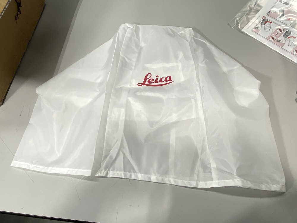 Leica DM500 Binocular Microscope