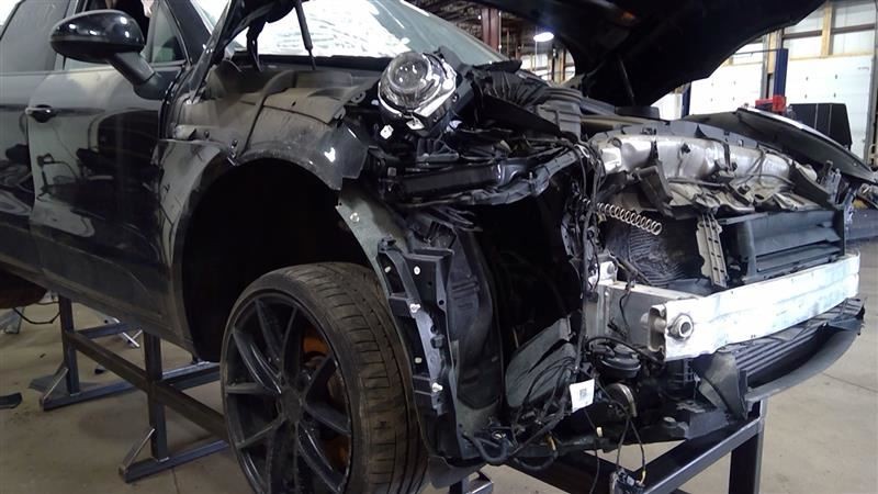 2017 Macan Display,With Control Panel Sku#2999663