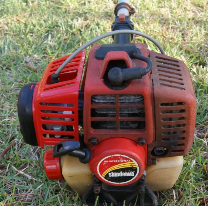 SHINDAIWA T270 STRING TRIMMER