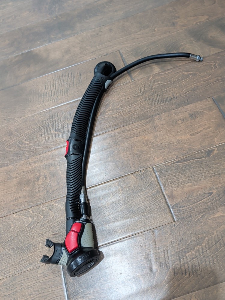 Aqualung Airsource Inflator Octopus Scuba Diving