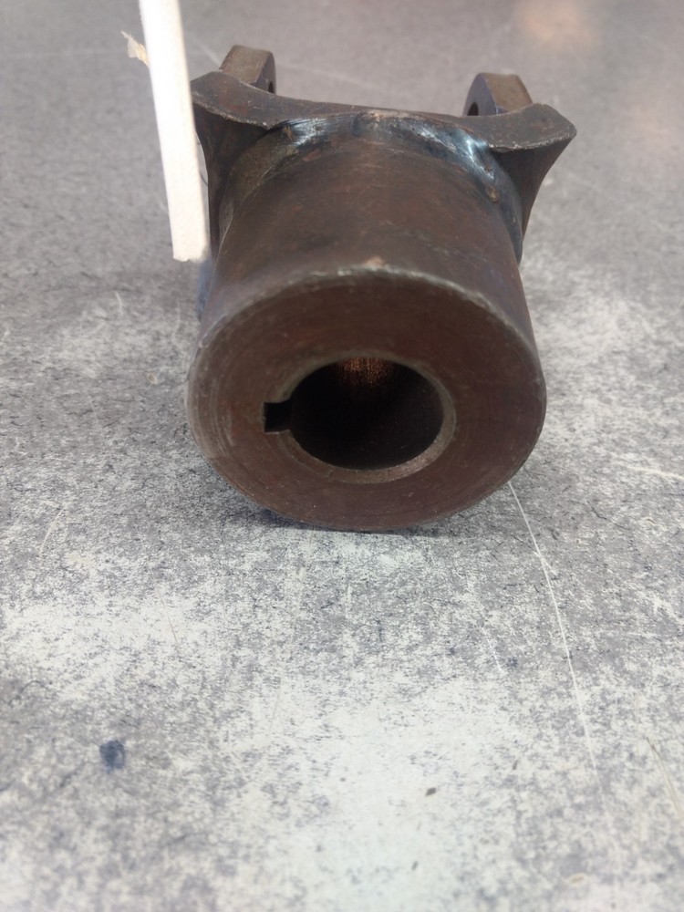 W800-1214 PTO YOKE