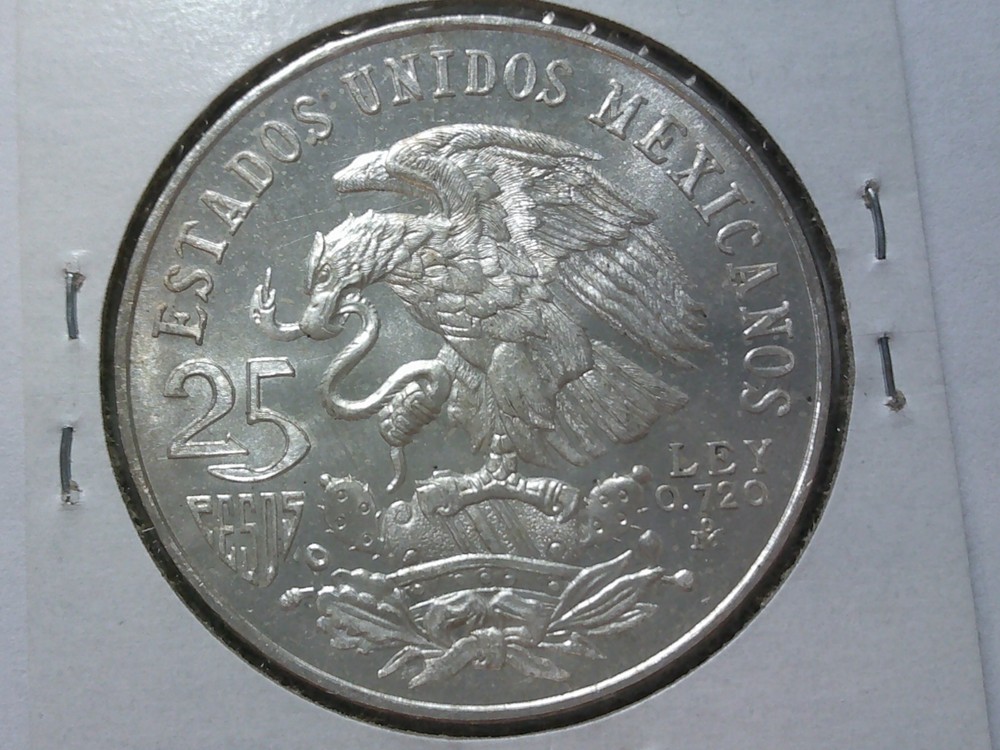 1968 MExico 25 pesos ****BLAST WHITE****
