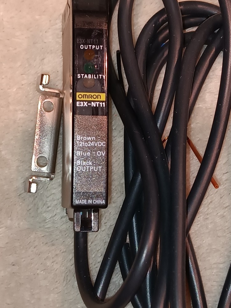 2-New In Box OMRON E3X-NT11 Fiber Optic Sensor