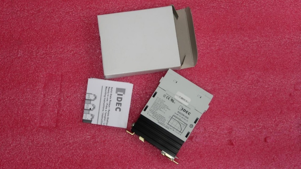 IDEC RSCDN-20A  Solid State Relay NEW