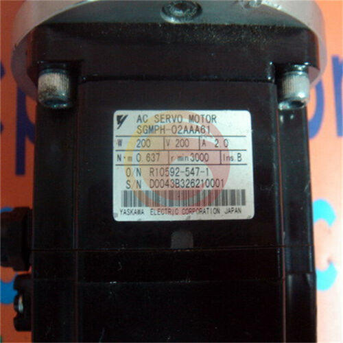 ONE NEW YASKAWA SGMPH-02AAA61 servo motor