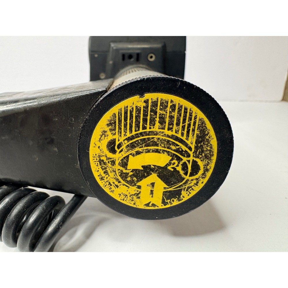 Sunpak Auto 511 Thyristor Handle Mount Flash with Bracket and Sync Cord Black