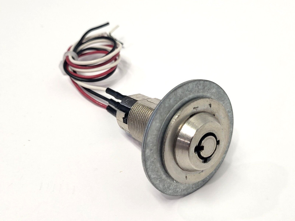 Panel Mount Keylock Switch 1" x 1/2"
