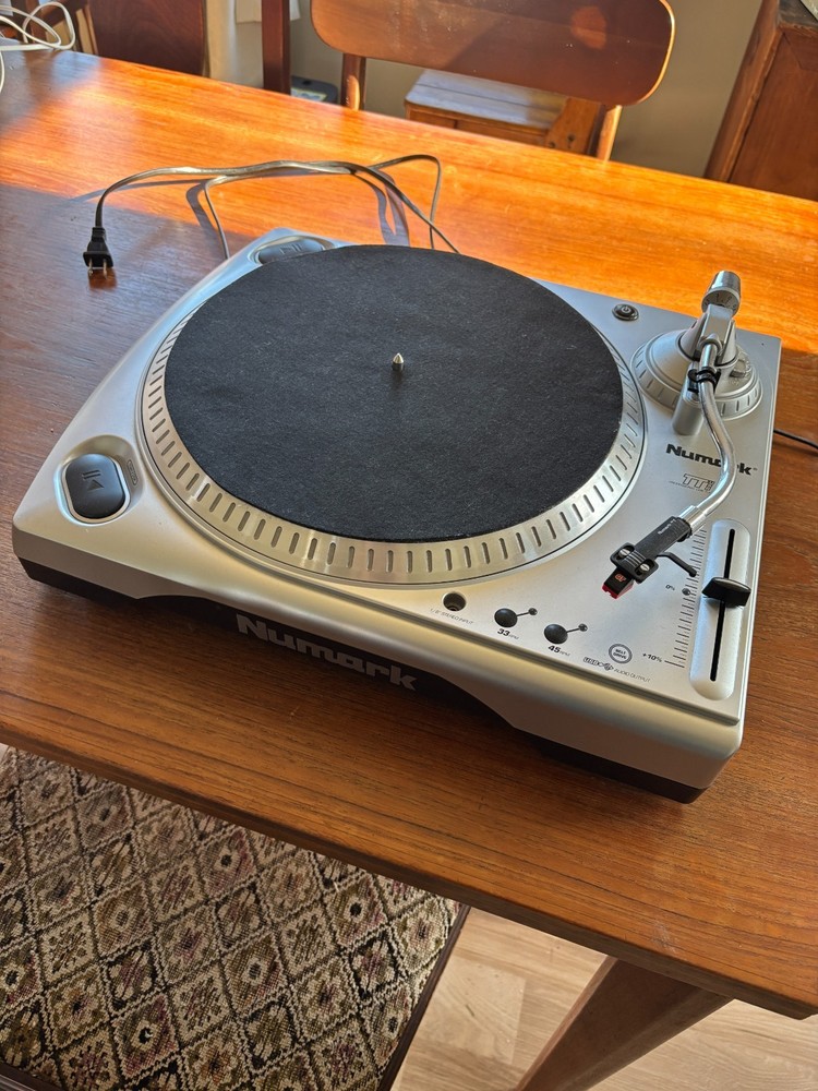 Numark TTUSB Turntable - Pristine Condition, Original Box, One Owner