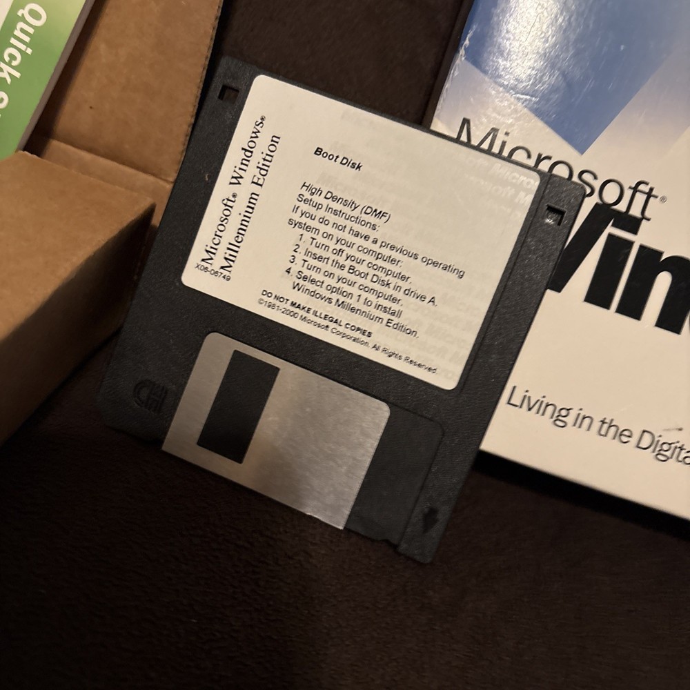 MICROSOFT WINDOWS ME MILLENNIUM EDITION FULL OPERATING SYSTEM MS WIN