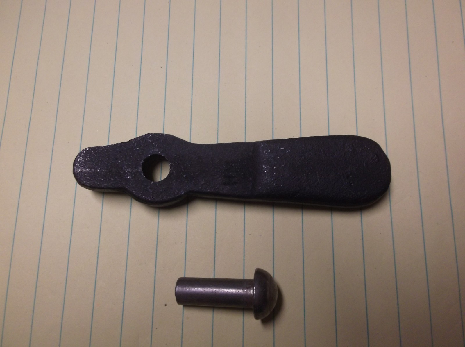 ENTERPRISE LOCKING LEVER LATCH RIVET 4, 6 0R 8 QT. SAUSAGE STUFFER LARD PRESS