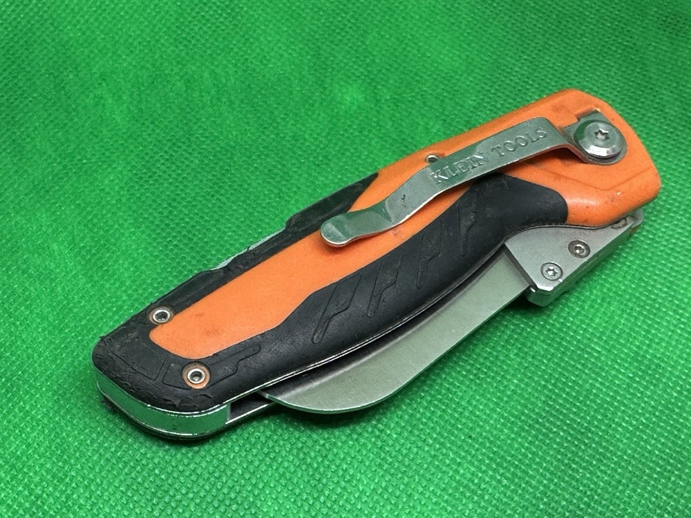 Klein Tools 44218 Cable Skinning Utility Knife