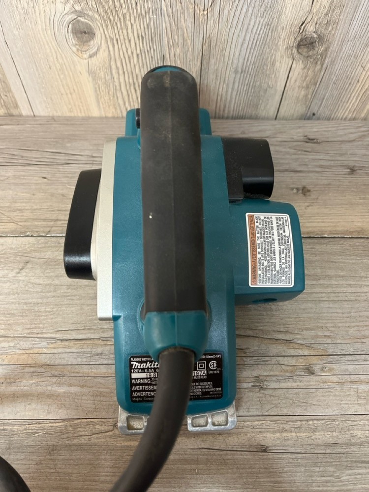 MAKITA KP0800 (PSN040984)