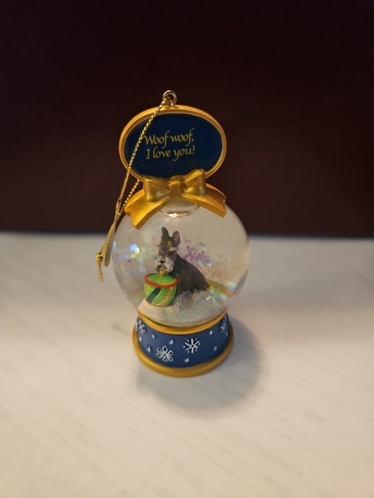 the danbury mint christmas mini globe snow
