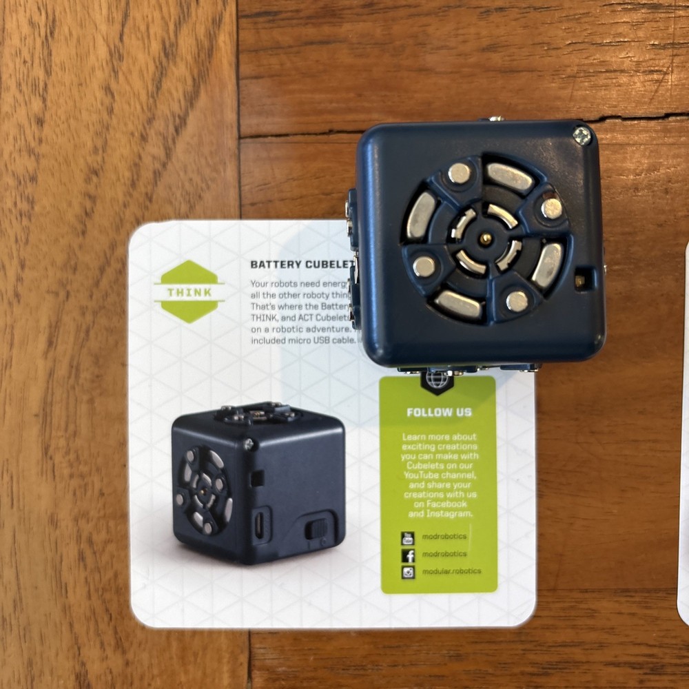 Lot of 10 Working Modular Robotics Cubelets + 2 Nonfunctional Cubelets