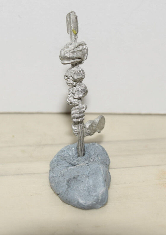 Warhammer Orc Boyz Banner Pole with Decapitated Lizardman Saurus Head (OOP)