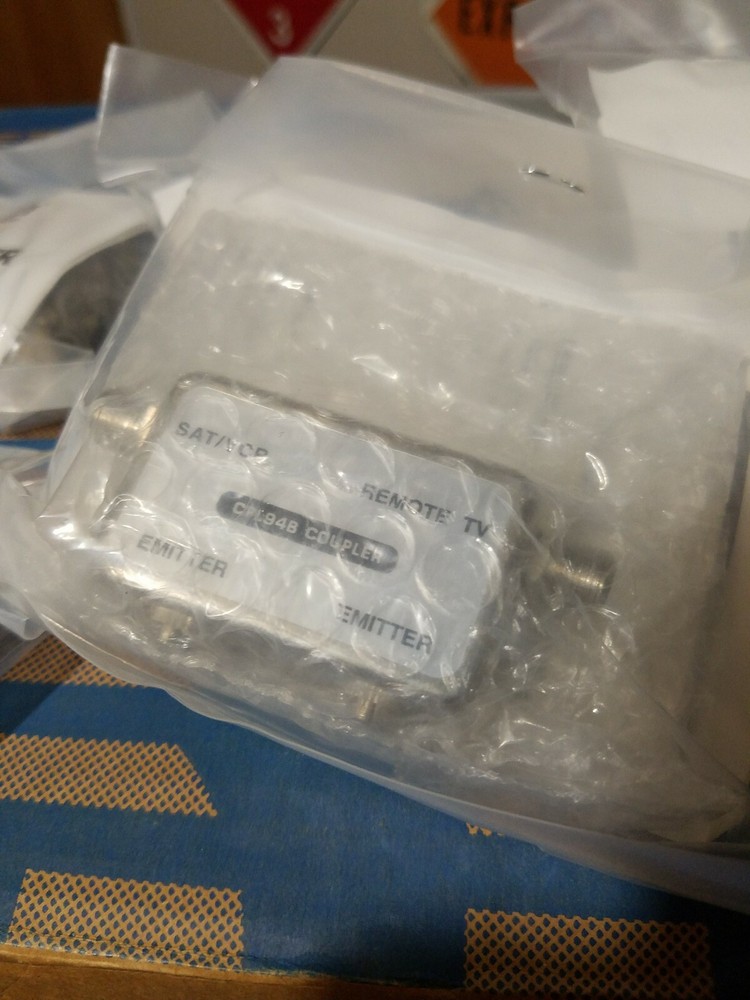 Xantech CPL94B IR/RF COUPLER NEW OLD STOCK