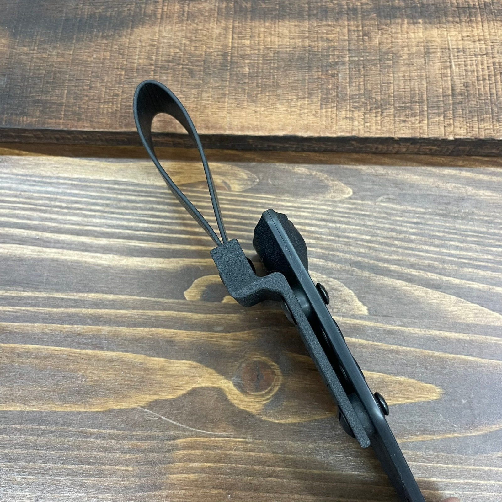 Dangler Sheath Attachment – Nylon Carbon Fiber, 2″ Belt Loop, Hardware Included