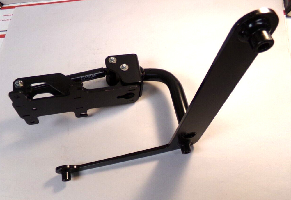 OEM JOHN DEERE PFA10326 MOUNTING PARTS