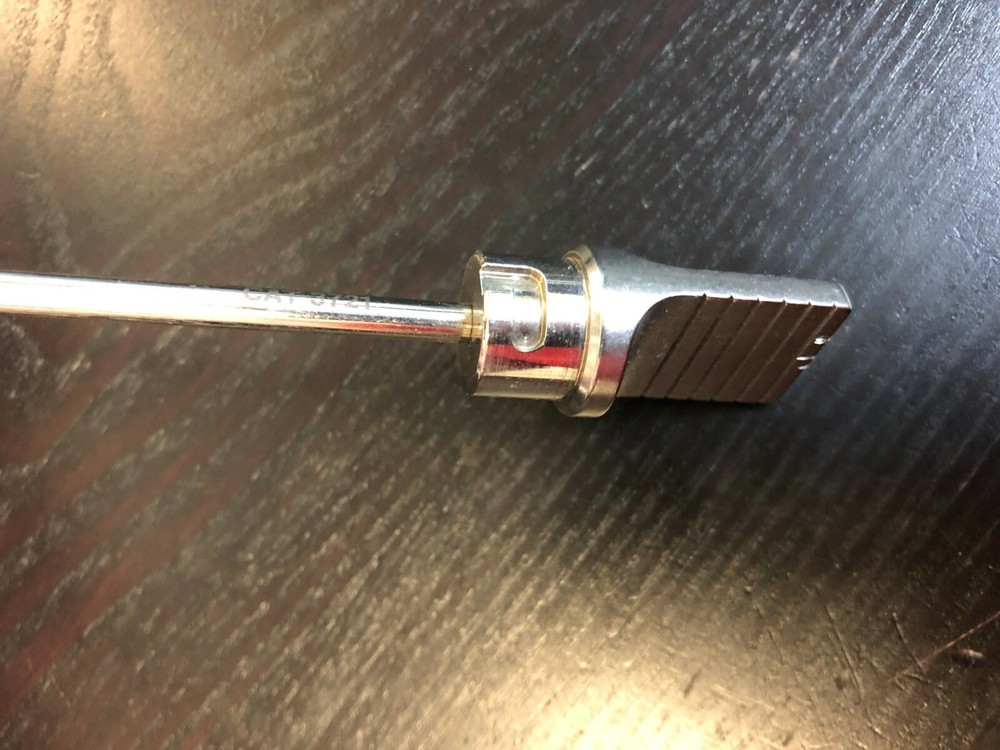 Dyonics 3721 Trocar.