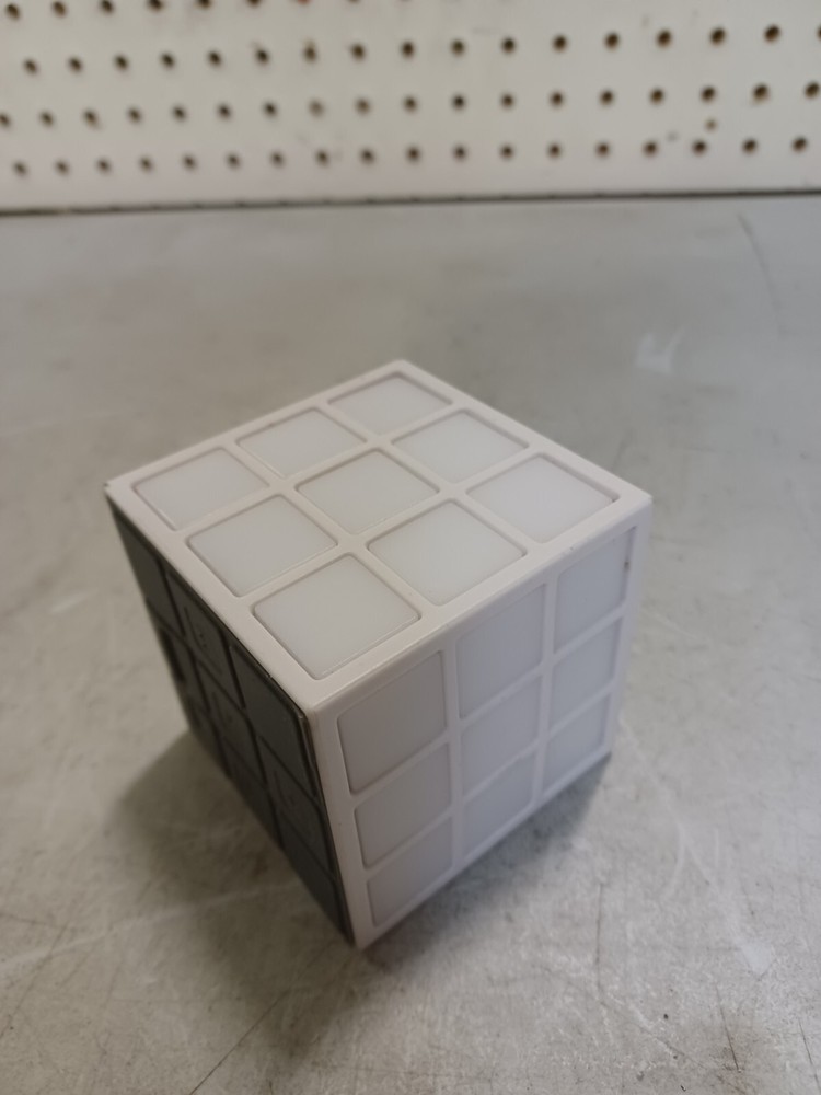 Mobi Cube Bluetooth Speaker -White Cube W/ LED Light Show TESTED WORKING AUDIO $