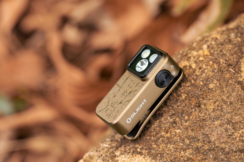 Olight Oclip Pro Ancient Script Flashlight, Floodlight Spotlight/Red Light, 500L