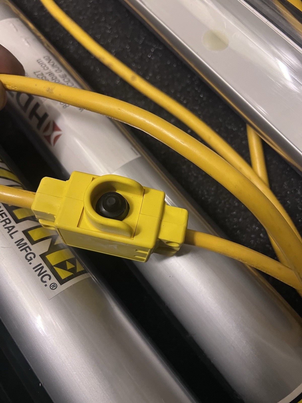 (3) General Manufacturing 1625-5007 Safe-t-lite shelter light w/ Pelican Case