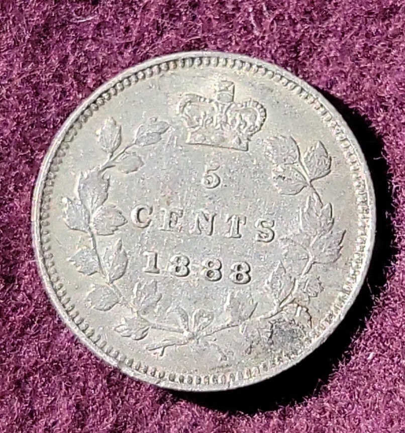 1888 Canada 5 cents silver  - Solid  VF+   stk#K938