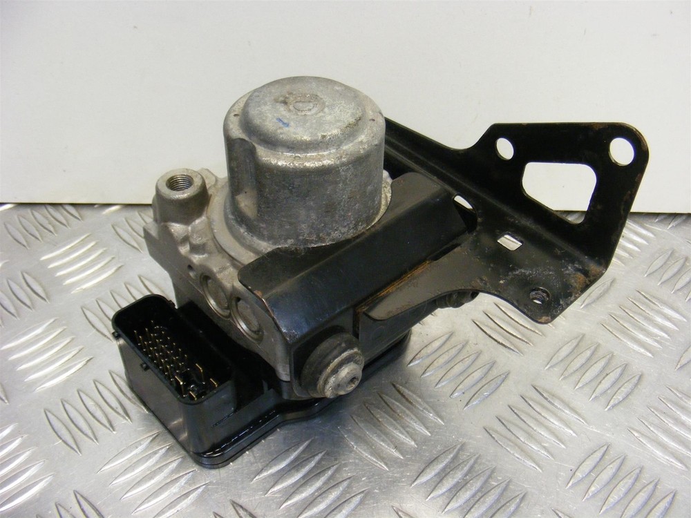 Triumph Sprint ST 1050 ABS Pump 2004 to 2007 A787