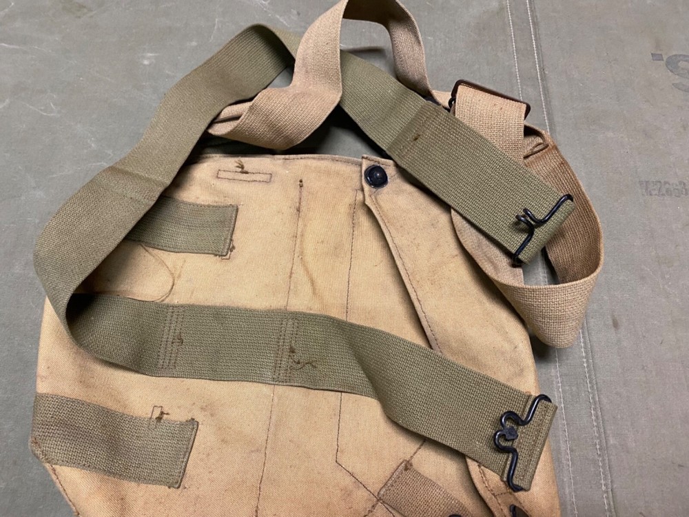 ORIGINAL WWII US USMC MARINE RAIDER MISSION M6 MASK AMMO GEAR CARRY BAG