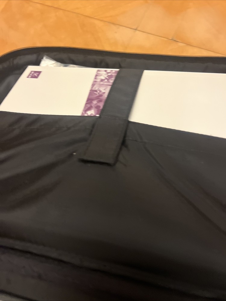 Epson PowerLite 765c 3LCD Multimedia Projector w/ Case, Remote, Cables, Manuals