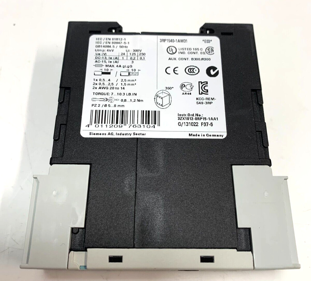 New! SIEMENS 3RP1540-1AW31 MULTI-FUNCTION TIMER TIME RELAY