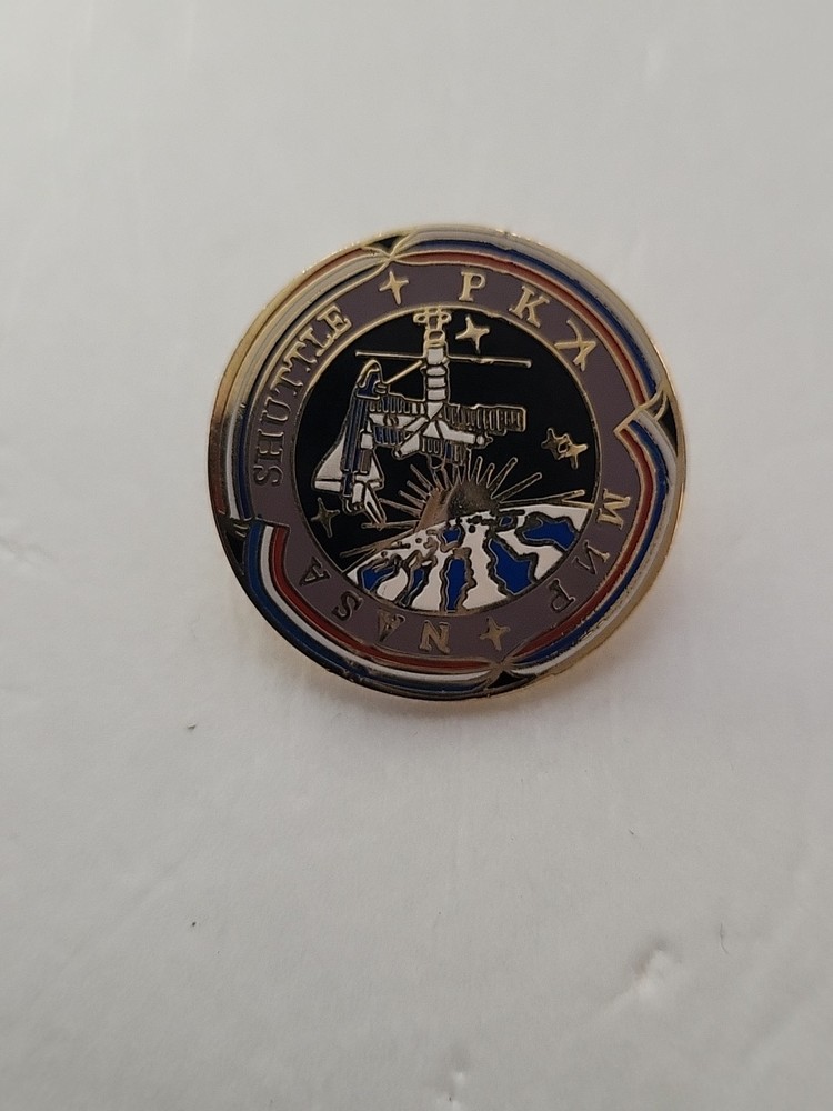 NASA Shuttle Mir Lapel Pin