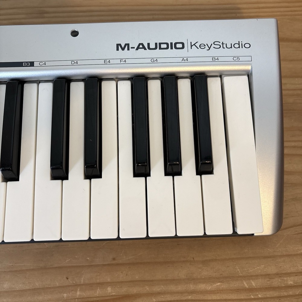 Please Read Working For Parts M-Audio Keystudio 49-Key MIDI Keyboard Controller