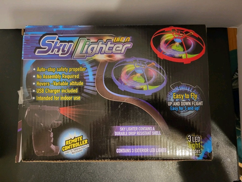 MINDSCOPE SKY LIGHTER MICRO UFO INFRARED REMOTE CONTROL MINI DRONE - Blue