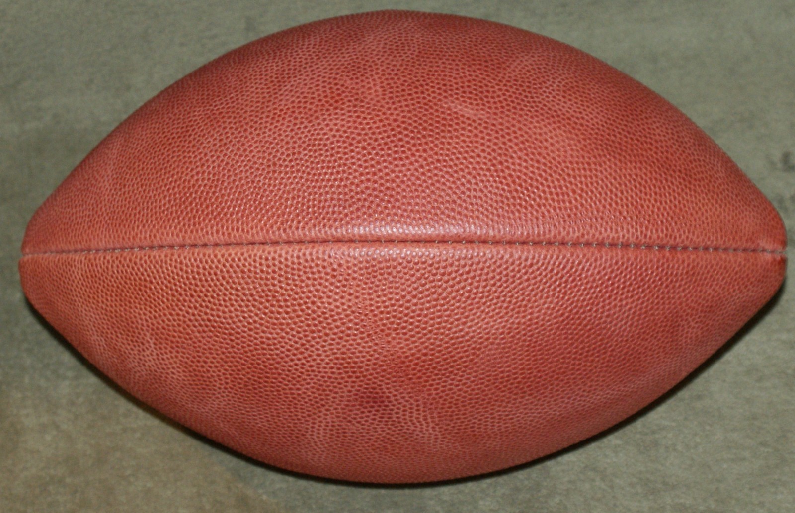 2002 Wrong Date Official Wilson NFL Pro Bowl Football Ball w/Case