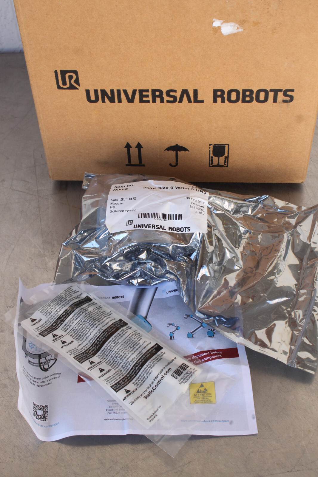 NEW UNIVERSAL ROBOTS 124320 UR124320 UR3 JOINT SIZE 0 WRIST 3