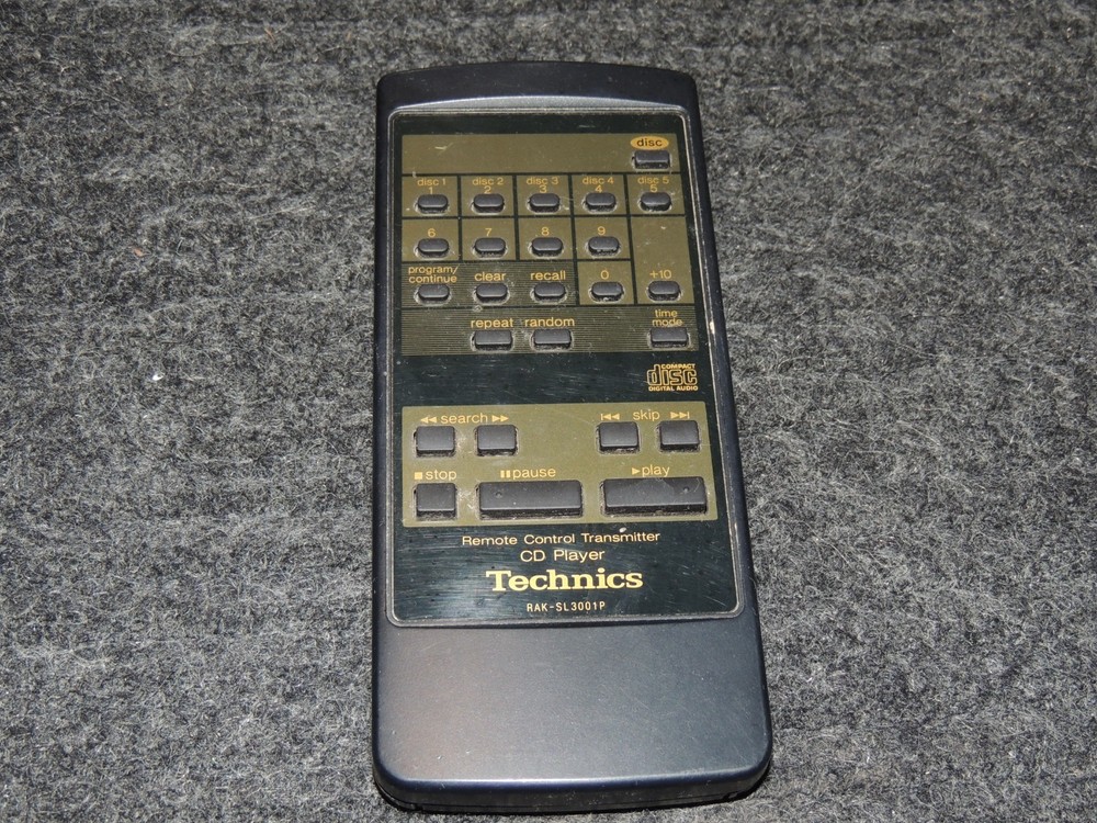 Technics SL-PC25 5 Disc CD Changer Player w/ Remote NO Cord