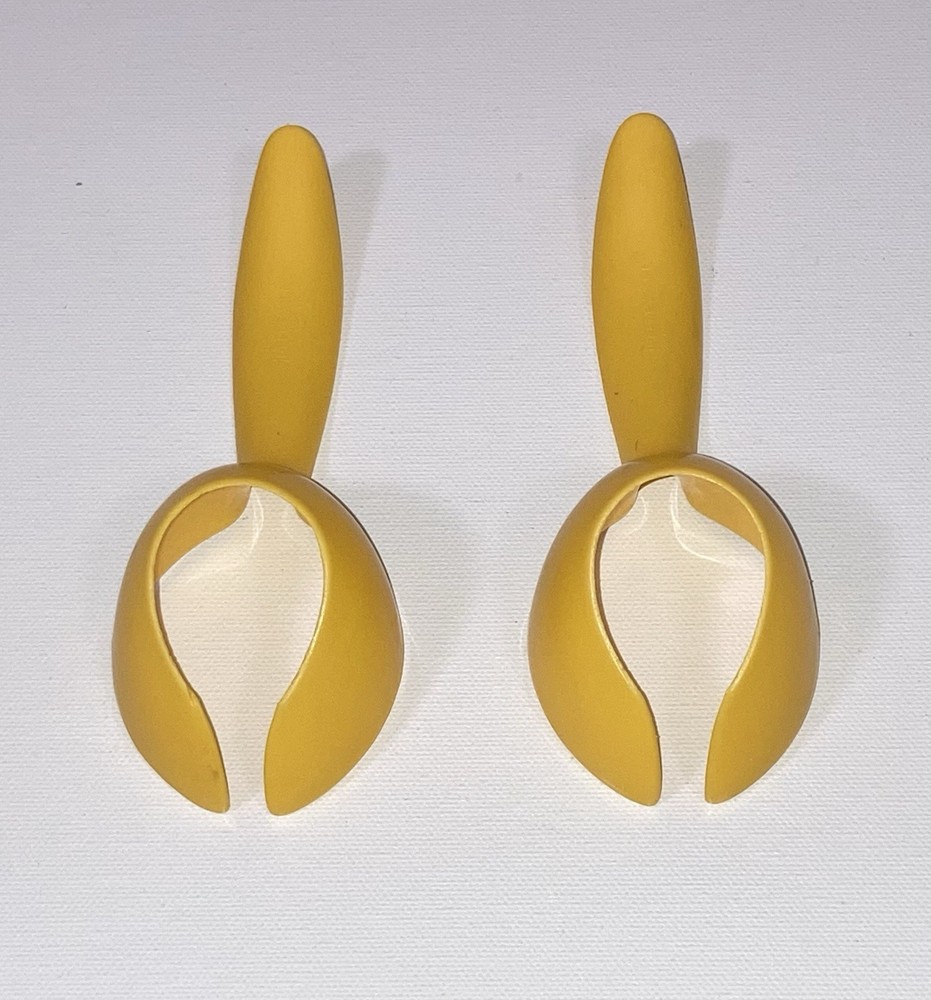 Tupperware Yellow Egg Lifter Scoops Easter Egg Coloring Tools - Set of 2