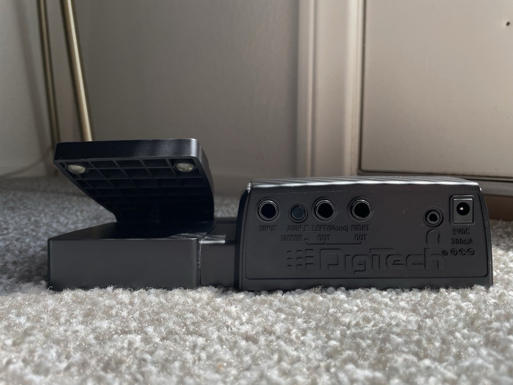 Digitech BP90 Bass Multi-Effects Processor with Adapter