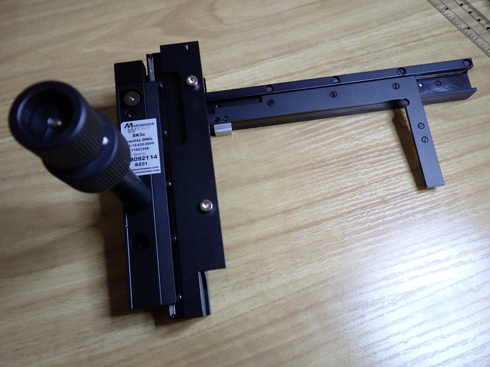DMIL inverted microscope accessory, slide guide. Ne