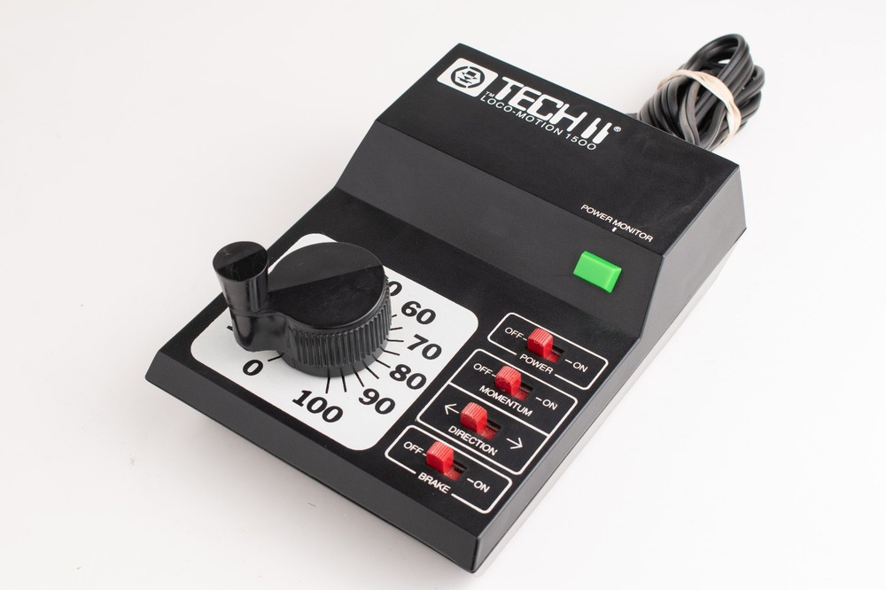 MRC Tech II Loco-Motion 1500 Train Controller HO Scale Transformer - Tested!