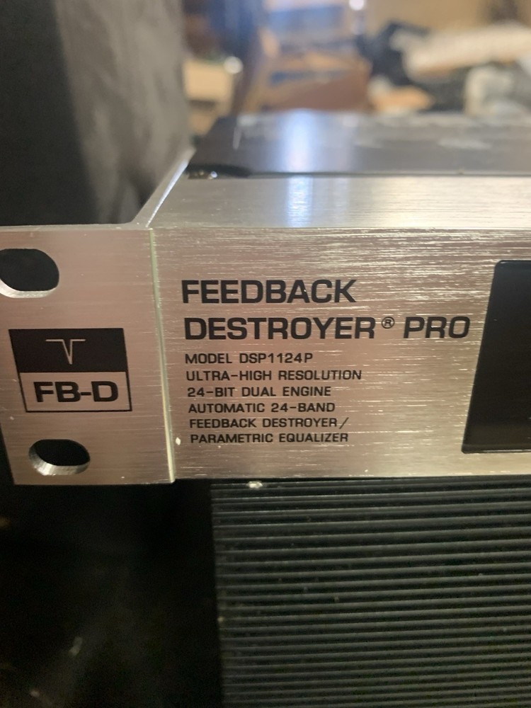 Behringer Feedback Destroyer Pro Model DSP 1124P 24-Bit Dual Engine Parametric